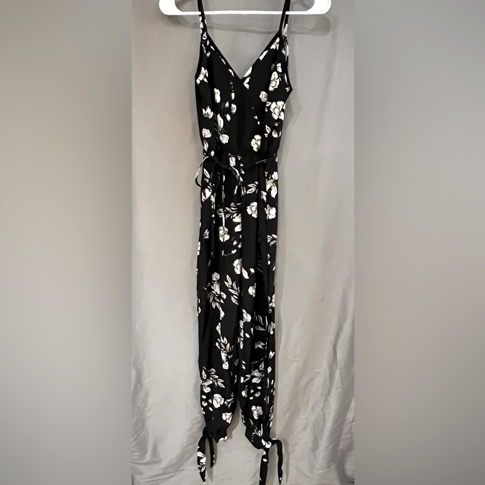 Women’s Size Small Jumpsuit with leg slits